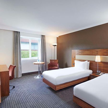 Doubletree By Hilton Bristol North Hotel Almondsbury Ruang foto