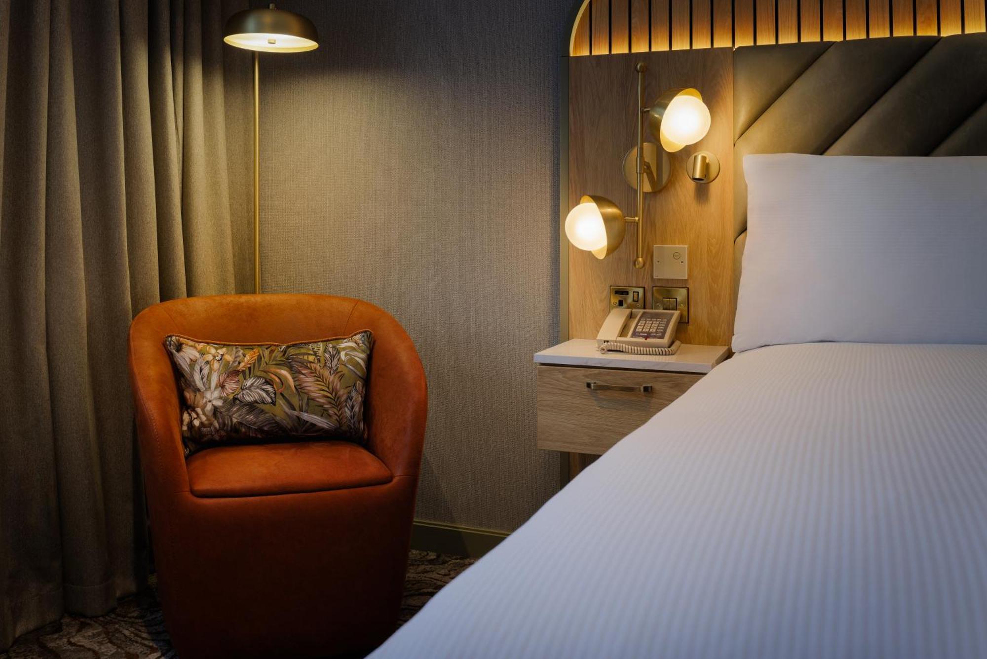 Doubletree By Hilton Bristol North Hotel Almondsbury Bagian luar foto